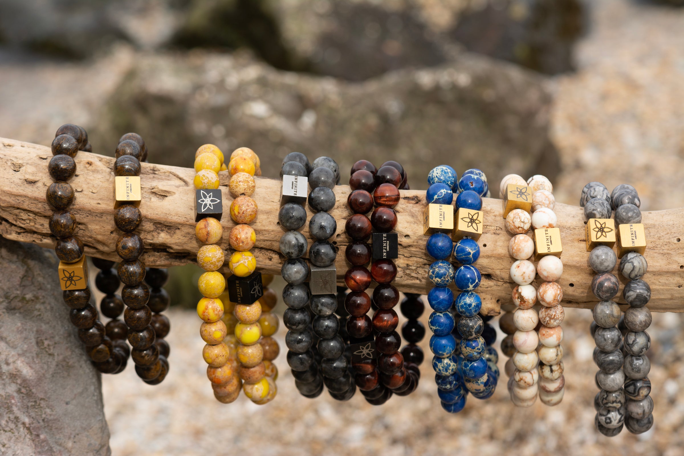 Gemstone bracelets [8mm]